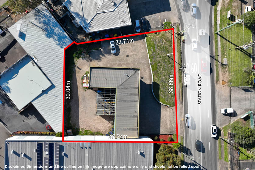 Click to view all images 132 Station Road Seven Hills NSW 2147 - Image 2