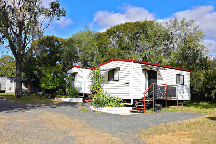 Click to view all images Warwick QLD 4370 - Image 3