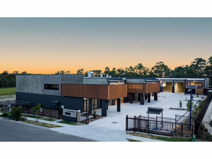 Click to view all images 28 Hub Crescent Heathwood QLD 4110 - Image 3