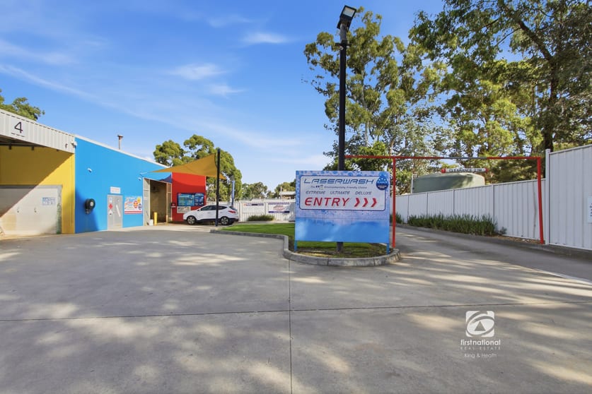 Click to view all images 558 Main Street Bairnsdale VIC 3875 - Image 3