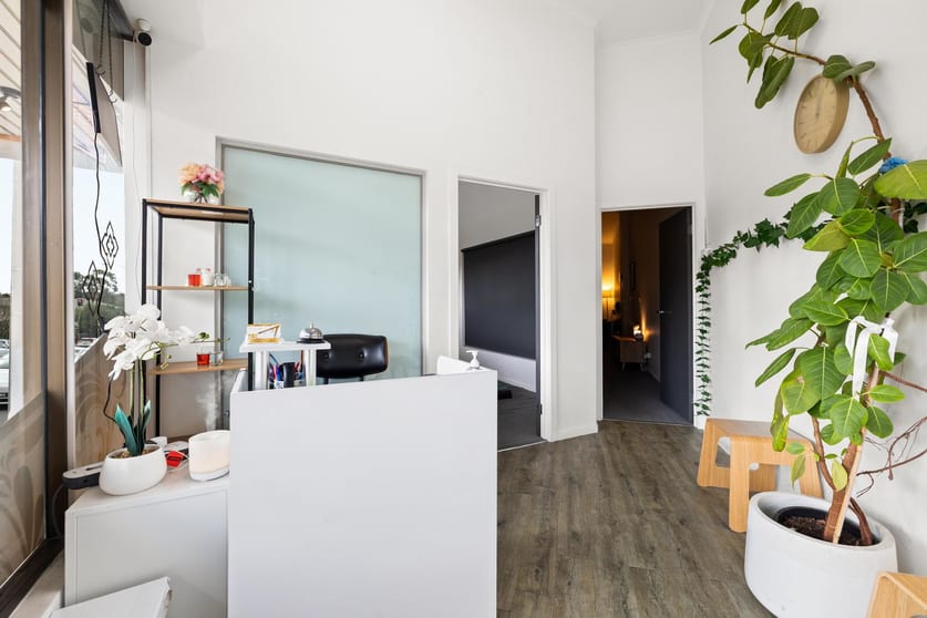Click to view all images 258 Lower Plenty Road Rosanna VIC 3084 - Image 2