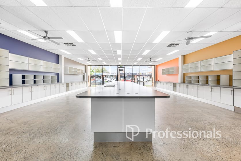 Click to view all images 74 Orange Avenue Mildura VIC 3500 - Image 2