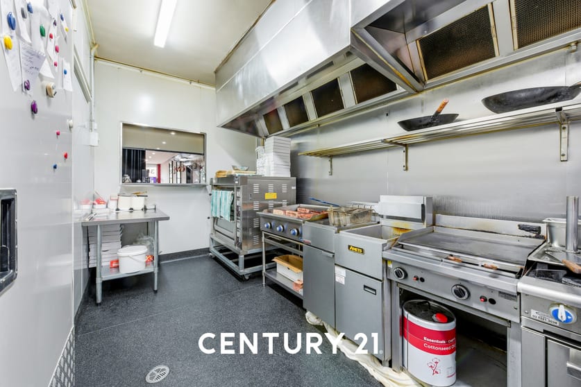 Click to view all images 365 North Road Caulfield South VIC 3162 - Image 3