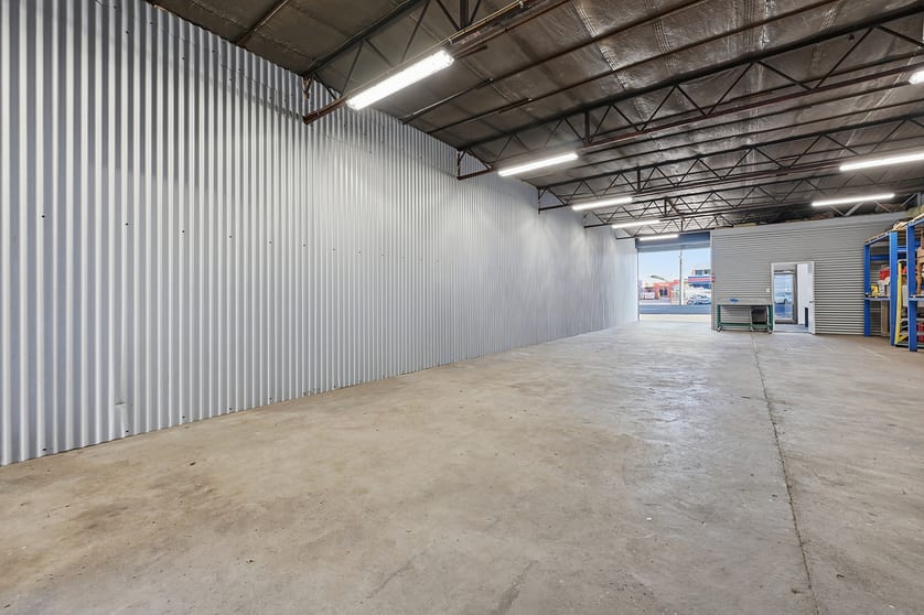Click to view all images 183 March Street Orange NSW 2800 - Image 2