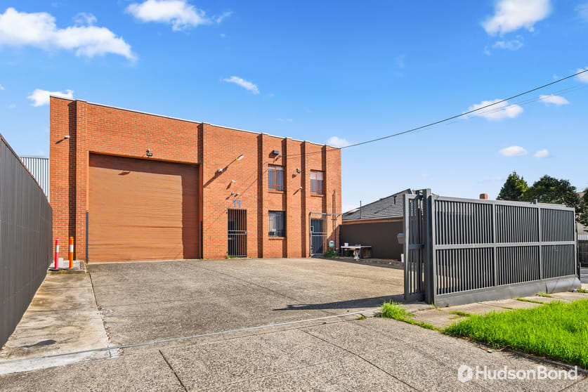 Click to view all images 19 Irene Avenue Coburg North VIC 3058 - Image 2