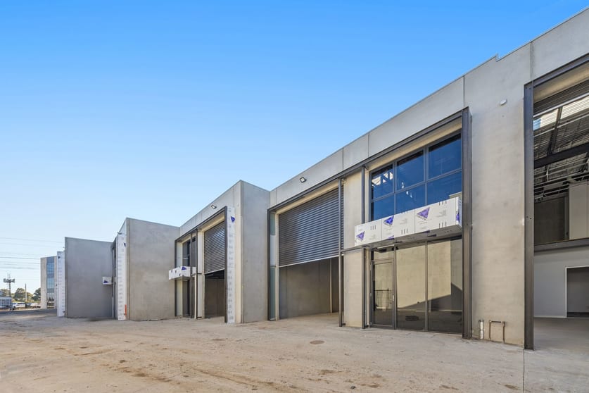 Click to view all images 68 Webber Parade Keilor East VIC 3033 - Image 2