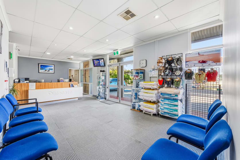 Click to view all images 4/4 Prendiville Avenue Ocean Reef WA 6027 - Image 3