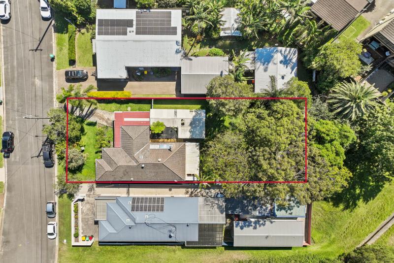 Click to view all images 22 Martin Street Warners Bay NSW 2282 - Image 3