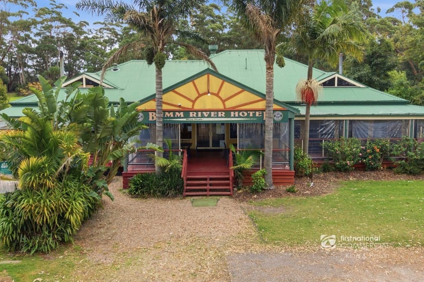 Click to view all images 3-5 Sydenham Parade Bemm River VIC 3889 - Image 2