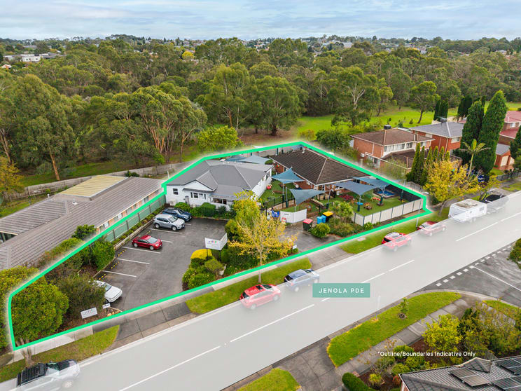 Click to view all images 17 Jenola Parade Wantirna South VIC 3152 - Image 2