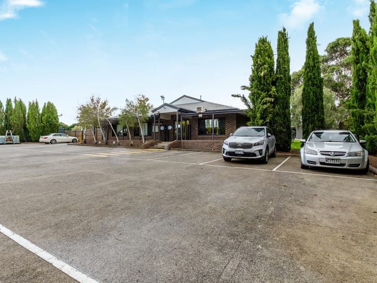 Click to view all images 701 Kilmore Road Riddells Creek VIC 3431 - Image 1