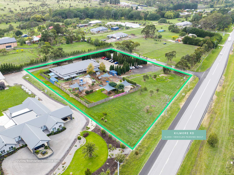 Click to view all images 701 Kilmore Road Riddells Creek VIC 3431 - Image 2