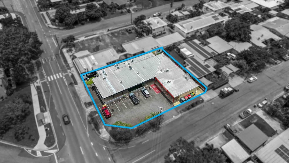 Click to view all images 117 Oleander Street Holloways Beach QLD 4878 - Image 2