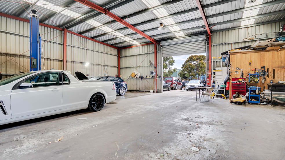 Click to view all images 1,2,3/11 Macaulay Street Williamstown North VIC 3016 - Image 3