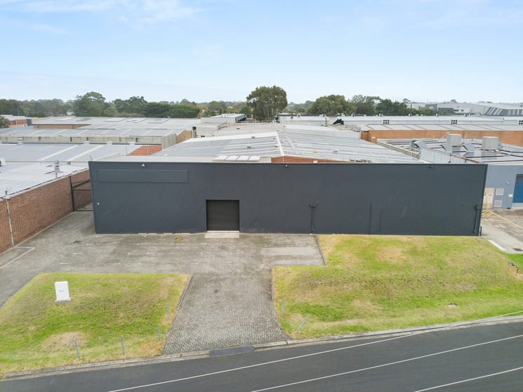 Click to view all images 9-11 De Havilland Road Mordialloc VIC 3195 - Image 1