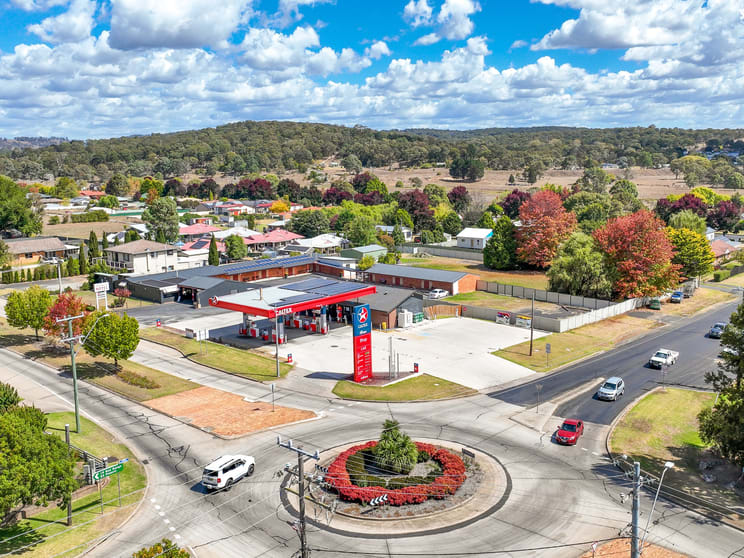 Click to view all images 64 Church Street Glen Innes NSW 2370 - Image 3