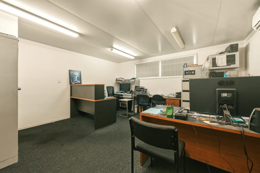 Click to view all images 20 Stone Street Stafford QLD 4053 - Image 3