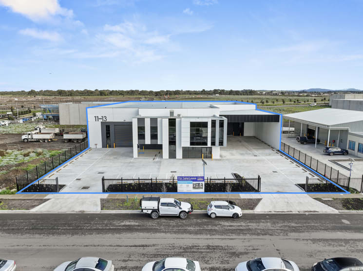 Click to view all images 11-13 Distribution Drive Mickleham VIC 3064 - Image 1