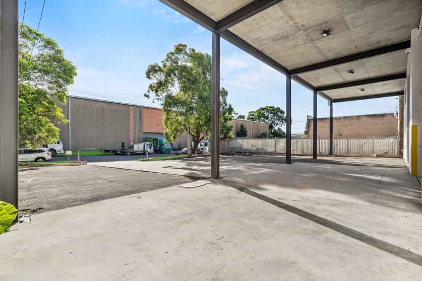 Click to view all images 2 Wordie Place Padstow NSW 2211 - Image 3
