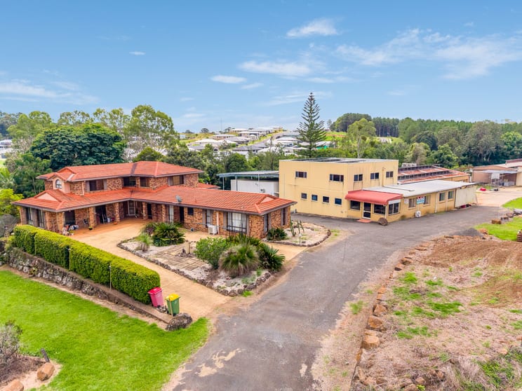 Click to view all images 31 Taylor Road Chilcotts Grass NSW 2480 - Image 2