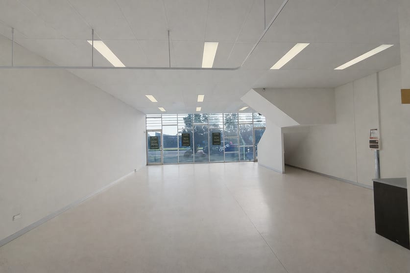 Click to view all images 4/158 Chesterville Road Cheltenham VIC 3192 - Image 3