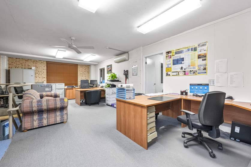 Click to view all images 15/3 Marina Close Mount Kuring-gai NSW 2080 - Image 3