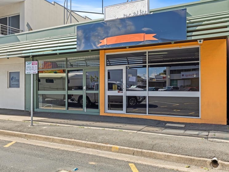 Click to view all images 101 Bolsover Street Rockhampton City QLD 4700 - Image 1