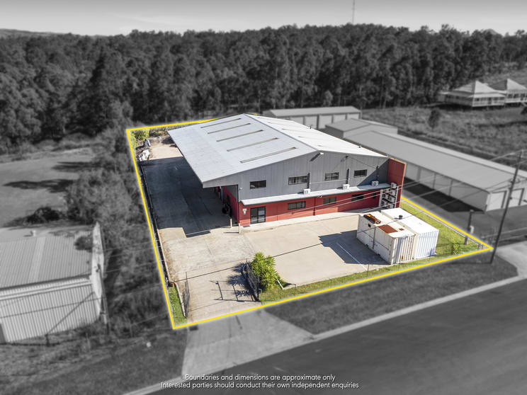 Click to view all images 5 Nans Road Helidon Spa QLD 4344 - Image 1