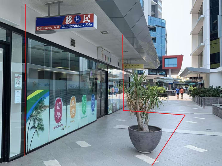 Click to view all images 2005/5 Lawson St Southport QLD 4215 - Image 2