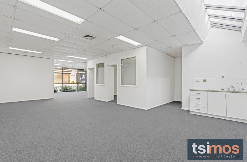 Click to view all images 4/653 Mountain Highway Bayswater VIC 3153 - Image 2