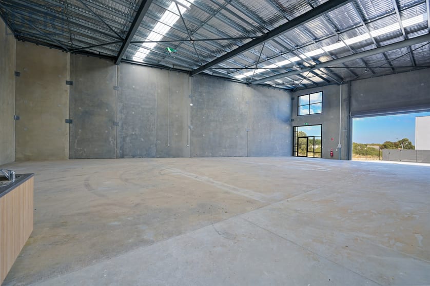 Click to view all images 49 Simper Road Yangebup WA 6164 - Image 3