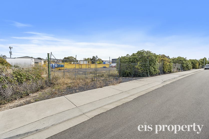 Click to view all images 14 Augustus Street Brighton TAS 7030 - Image 3