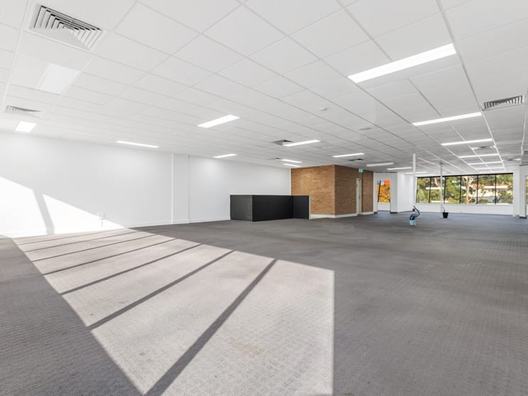 Click to view all images 10U/175 Gibbes Street Chatswood NSW 2067 - Image 3