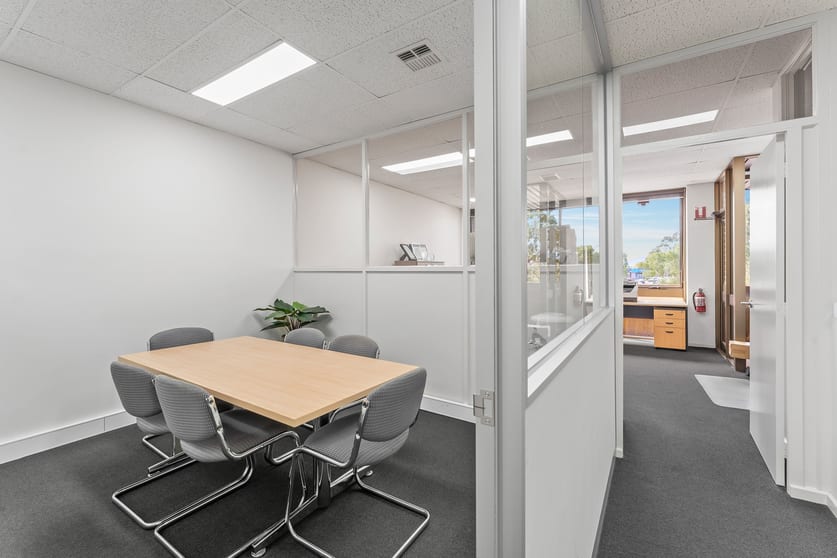 Click to view all images 8/322 Mountain Highway Wantirna VIC 3152 - Image 3