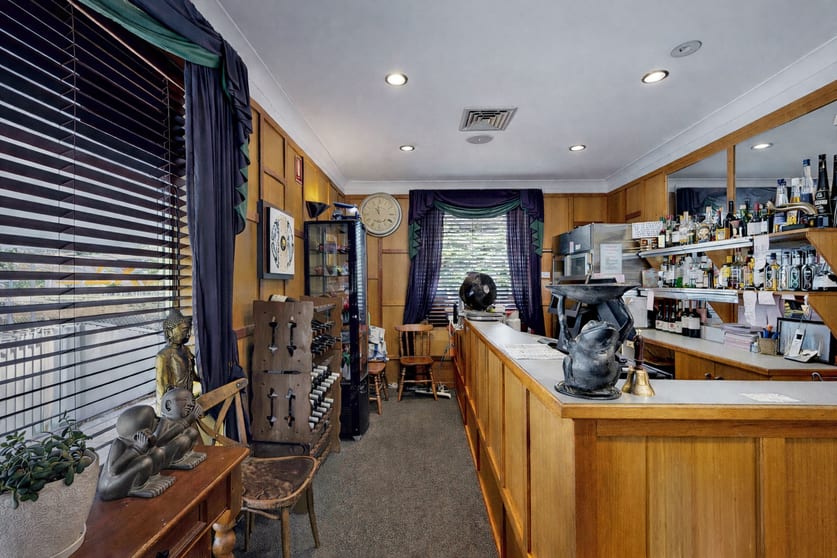 Click to view all images 208 Brisbane Street Dubbo NSW 2830 - Image 2