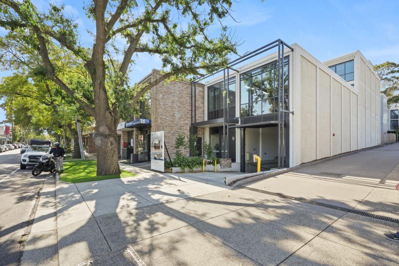 Click to view all images Unit 2 (101)/9 Gloucester Avenue Berwick VIC 3806 - Image 1