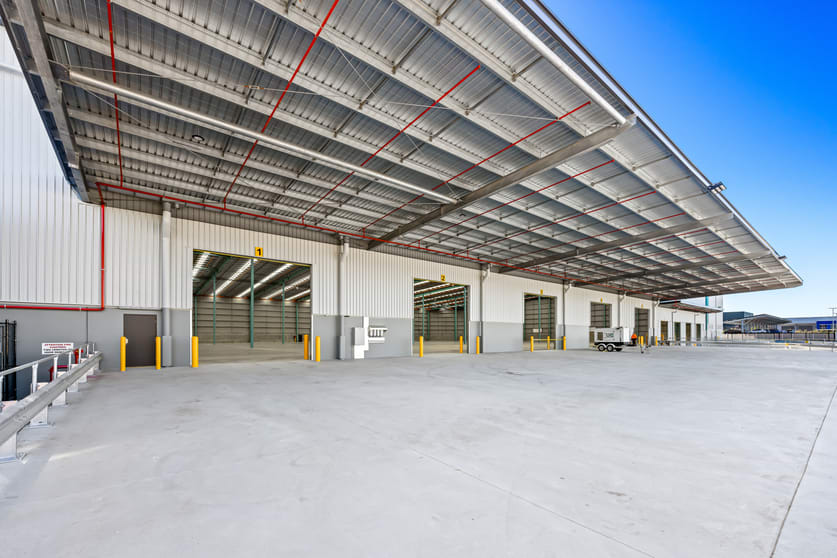 Click to view all images 22 Hume Drive Bundamba QLD 4304 - Image 3