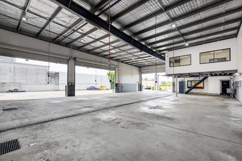 Click to view all images 1/220 Beverley Street Morningside QLD 4170 - Image 3