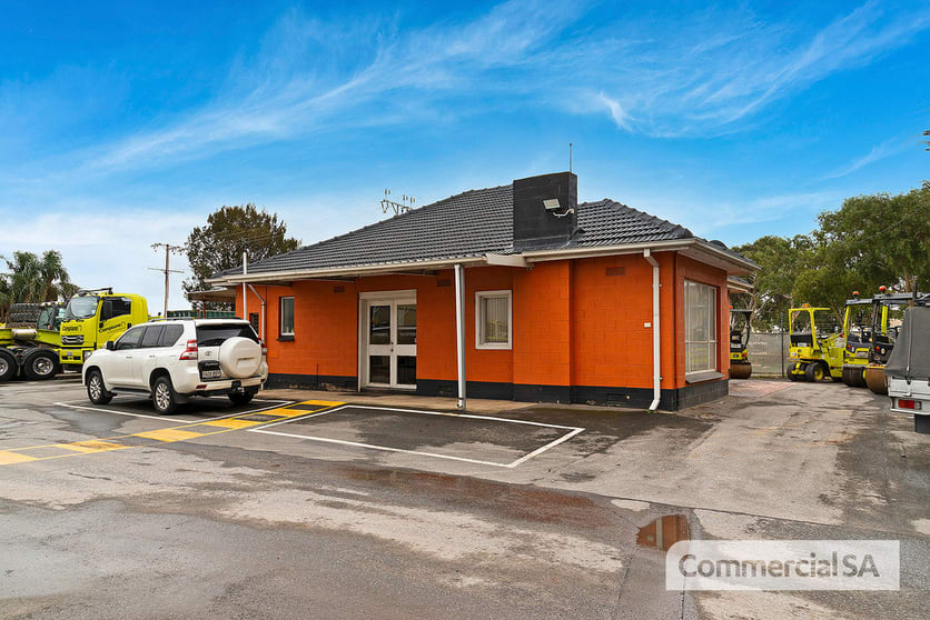 44 Plymouth Road Wingfield SA 5013 - Image 2