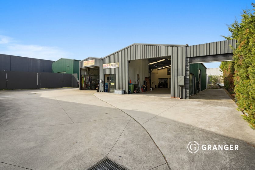 Click to view all images 3C Jennings Court Rosebud VIC 3939 - Image 2