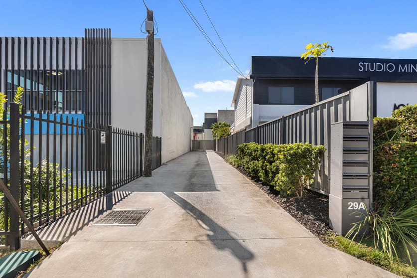 Click to view all images 1/29A MARGARET STREET Southport QLD 4215 - Image 2