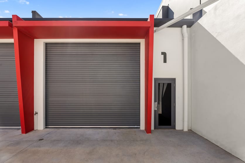 Click to view all images 1/29A MARGARET STREET Southport QLD 4215 - Image 3