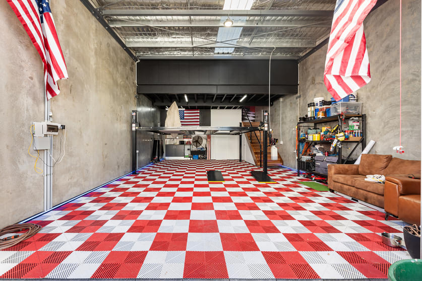 Click to view all images 1/29A MARGARET STREET Southport QLD 4215 - Image 1