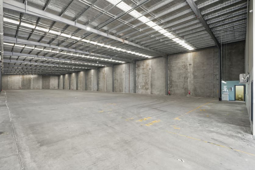 Click to view all images 71 Premier Drive Campbellfield VIC 3061 - Image 3