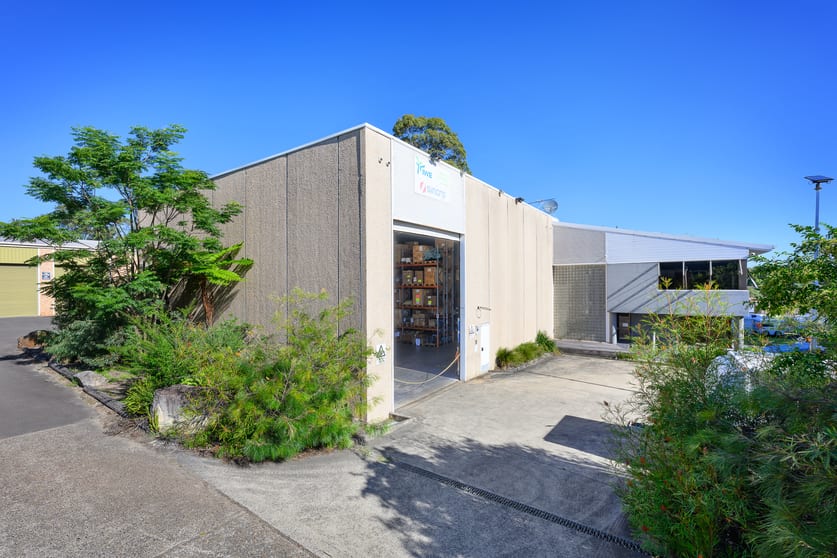 Click to view all images 19 Tepko Road Terrey Hills NSW 2084 - Image 3