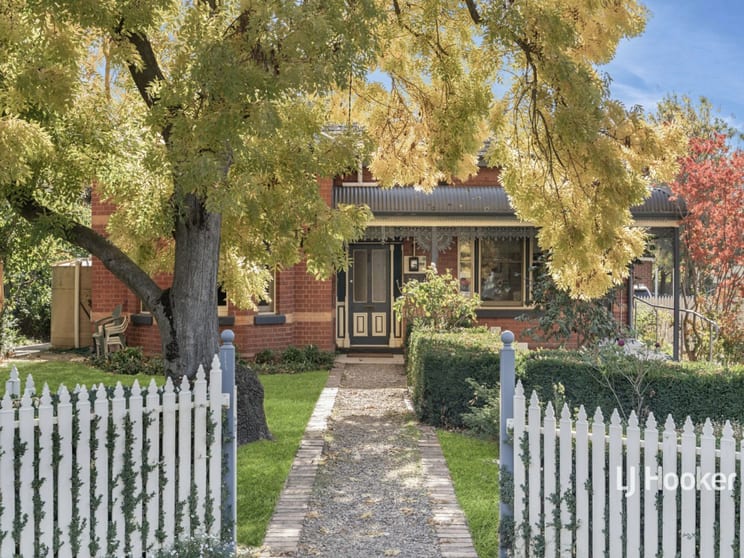 Click to view all images 107 High Street Broadford VIC 3658 - Image 1