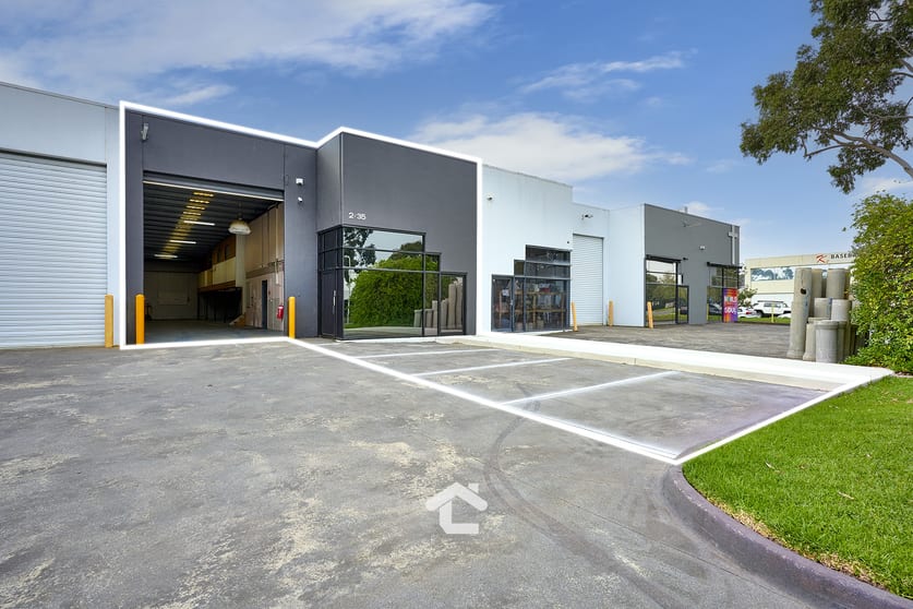 Click to view all images 2/35 Gilbert Park Drive Knoxfield VIC 3180 - Image 1