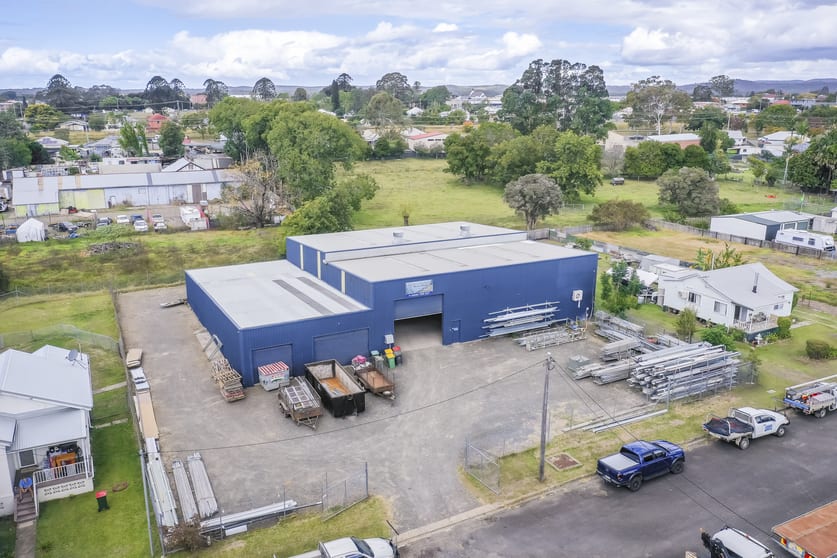 6 Cornwall Street Taree NSW 2430 - Image 2