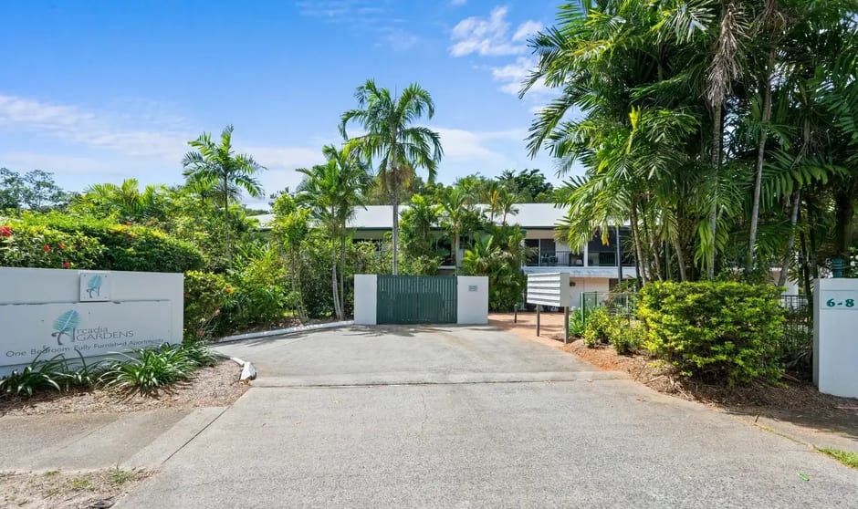 Click to view all images Smithfield QLD 4878 - Image 1