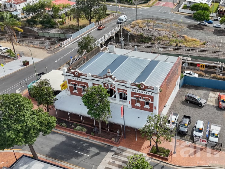 Click to view all images 253 BRISBANE STREET Ipswich QLD 4305 - Image 2